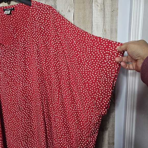 Maggie B Pullover Oversized Red Polka Dot 3/4 Sleeve Tunic With Pockets One Size - Picture 3 of 12